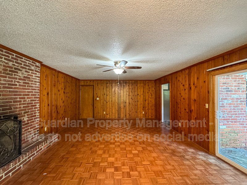3 Bed 2 Bath Home Conveniently Located in Fayetteville property image