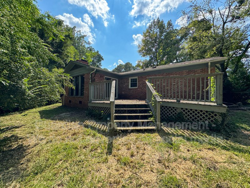 3 Bed 2 Bath Home Conveniently Located in Fayetteville property image