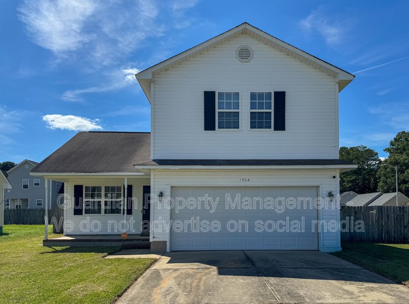 3 Bed 2.5 Bath Home in Fayetteville property image