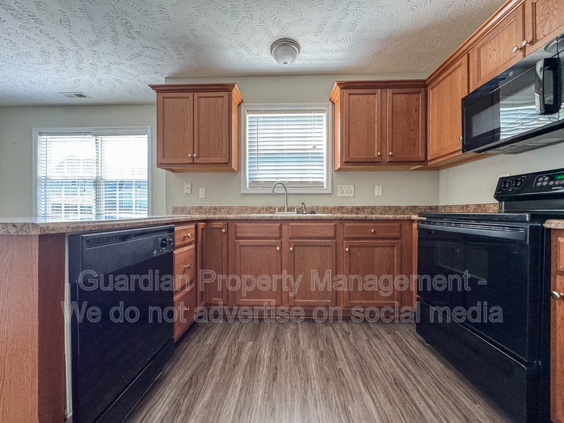 3 Bed 2.5 Bath Home in Fayetteville property image