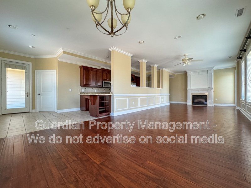 Luxurious 3 Bed 2.5 Bath Condo in Downtown Fayetteville property image