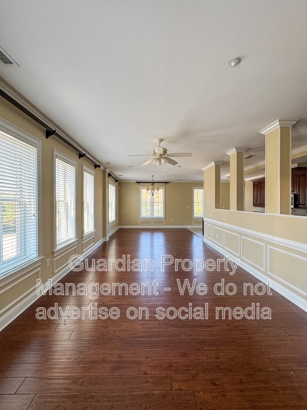 Luxurious 3 Bed 2.5 Bath Condo in Downtown Fayetteville property image