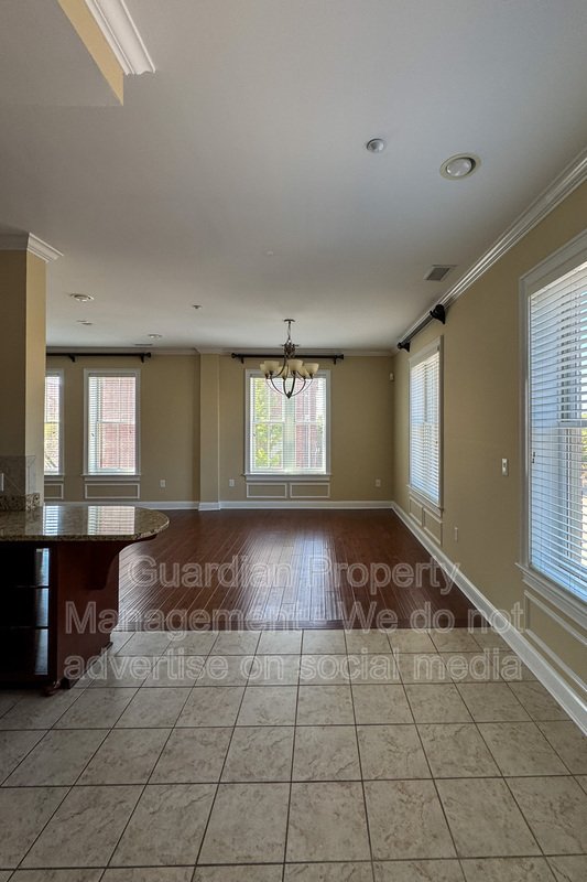 Luxurious 3 Bed 2.5 Bath Condo in Downtown Fayetteville property image