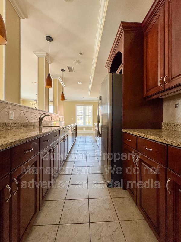 Luxurious 3 Bed 2.5 Bath Condo in Downtown Fayetteville property image