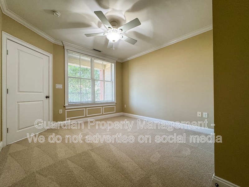 Luxurious 3 Bed 2.5 Bath Condo in Downtown Fayetteville property image