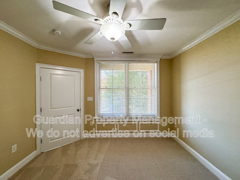 Luxurious 3 Bed 2.5 Bath Condo in Downtown Fayetteville property image