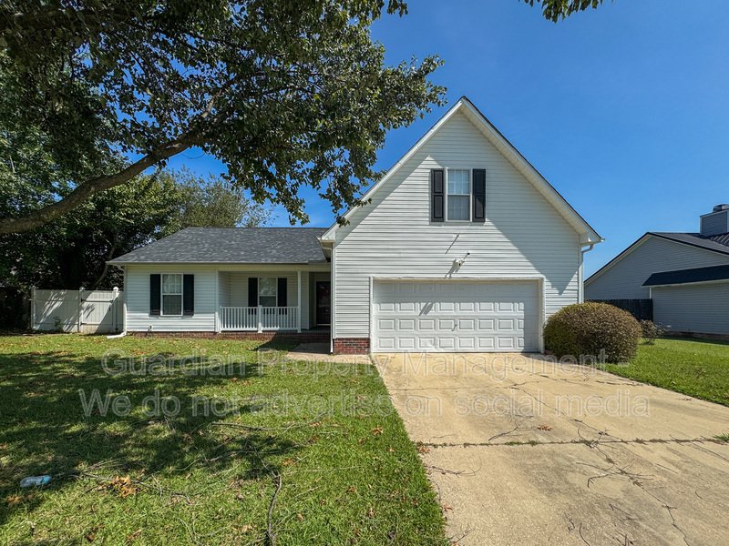 3 Bed 2 Bath with Bonus Room in Raeford property image