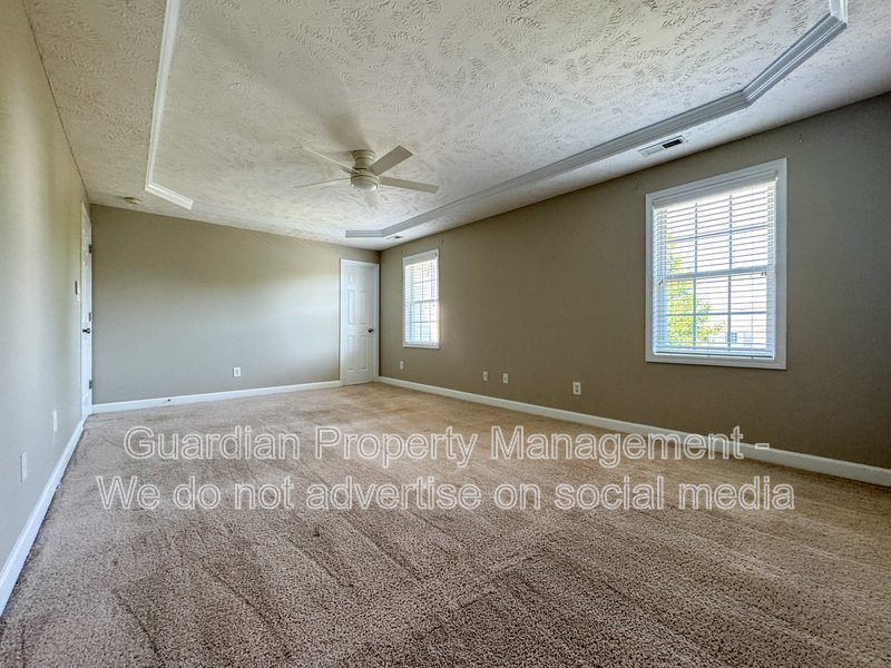 4 Bed 2.5 Bath Home with Fenced Backyard property image
