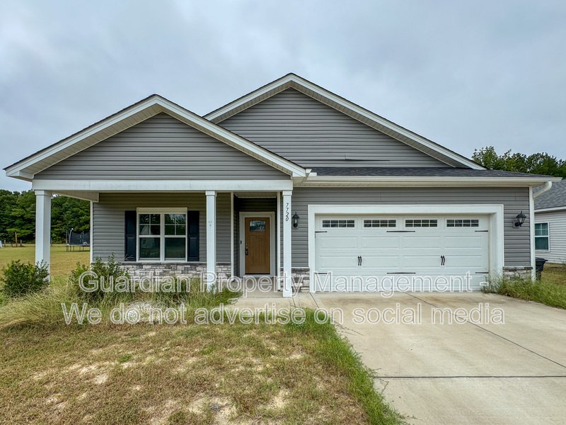 Beautiful 4 Bed 2 Bath Home in Fayetteville property image