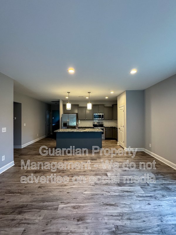Beautiful 4 Bed 2 Bath Home in Fayetteville property image