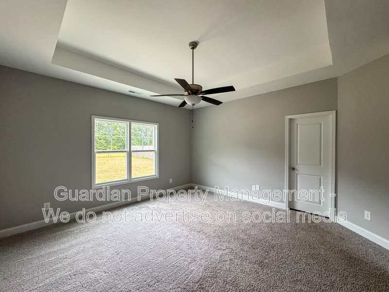 Beautiful 4 Bed 2 Bath Home in Fayetteville property image