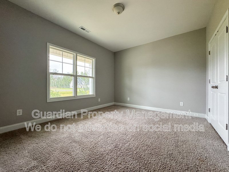 Beautiful 4 Bed 2 Bath Home in Fayetteville property image