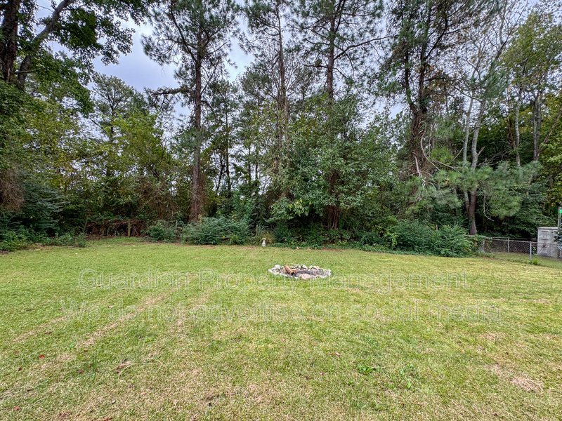 Charming 3 Bed 2 Bath Brick Ranch property image
