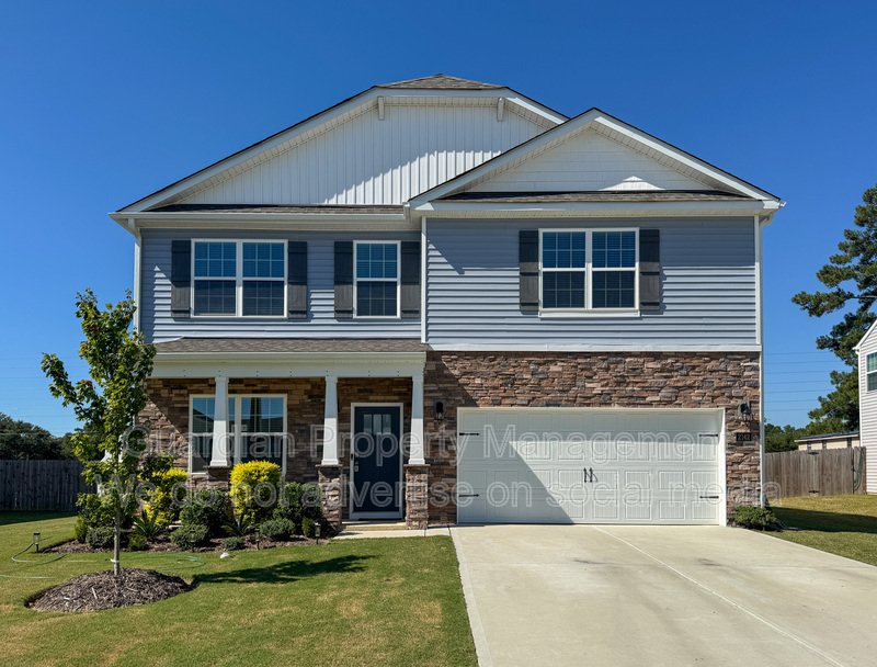 4 Bed 2.5 Bath Home with Flex Spaces property image