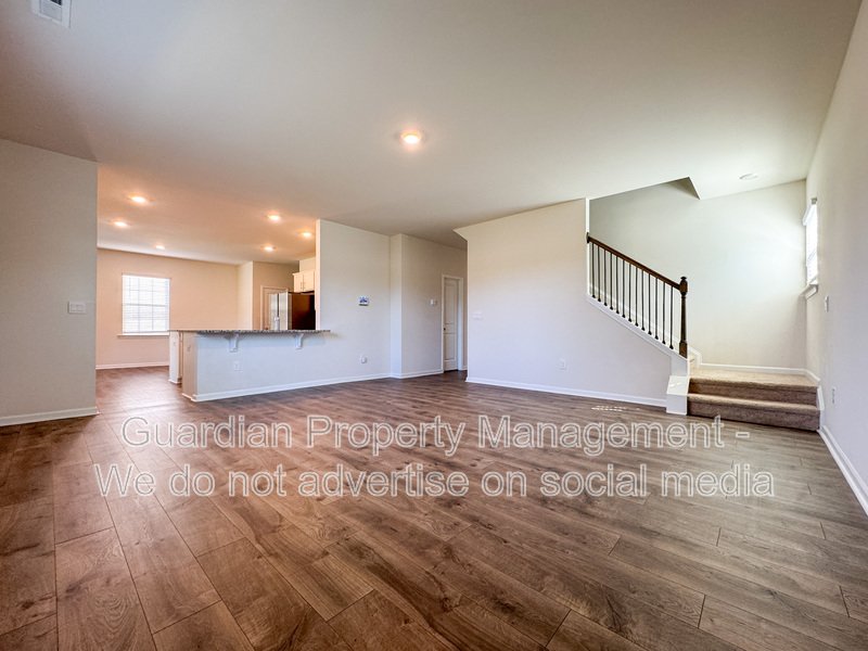 4 Bed 2.5 Bath Home with Flex Spaces property image