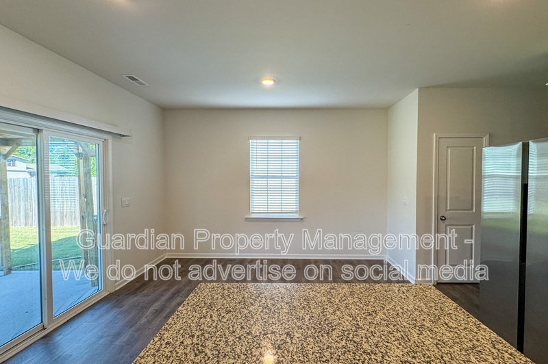 4 Bed 2.5 Bath Home with Flex Spaces property image