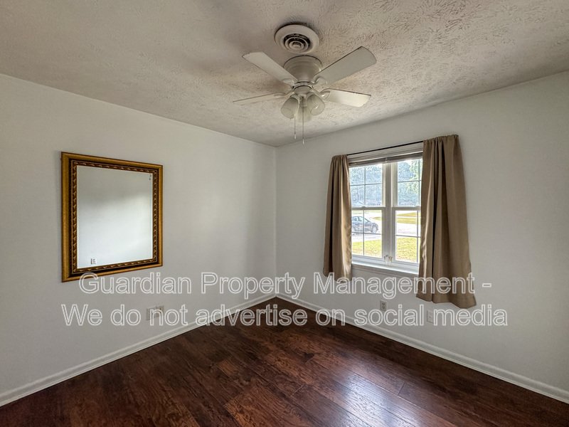 Spacious 3 Bed 2 Bath Ranch with Fenced Yard property image