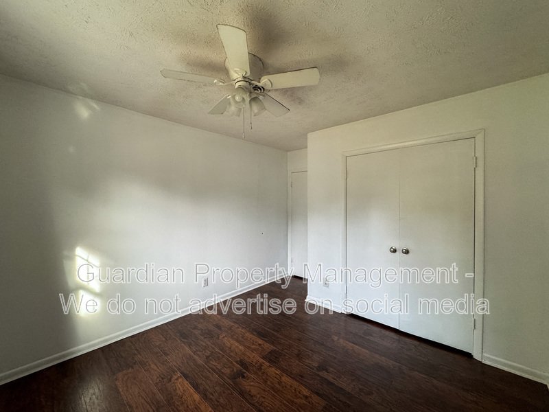 Spacious 3 Bed 2 Bath Ranch with Fenced Yard property image