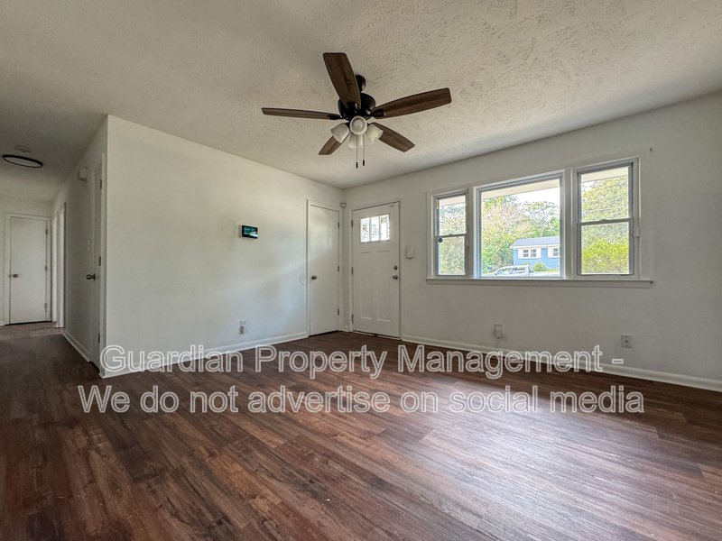Charming 4 Bed 2 Bath Ranch in Fayetteville property image