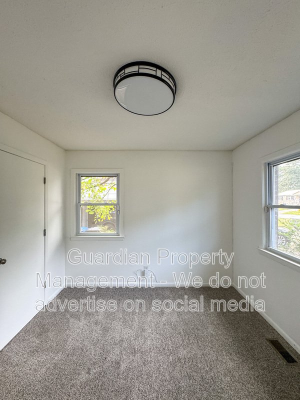 Charming 4 Bed 2 Bath Ranch in Fayetteville property image