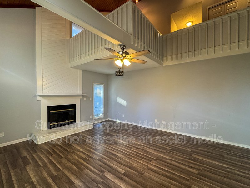 Charming 3 Bed, 2 Bath Tri-Level Home property image