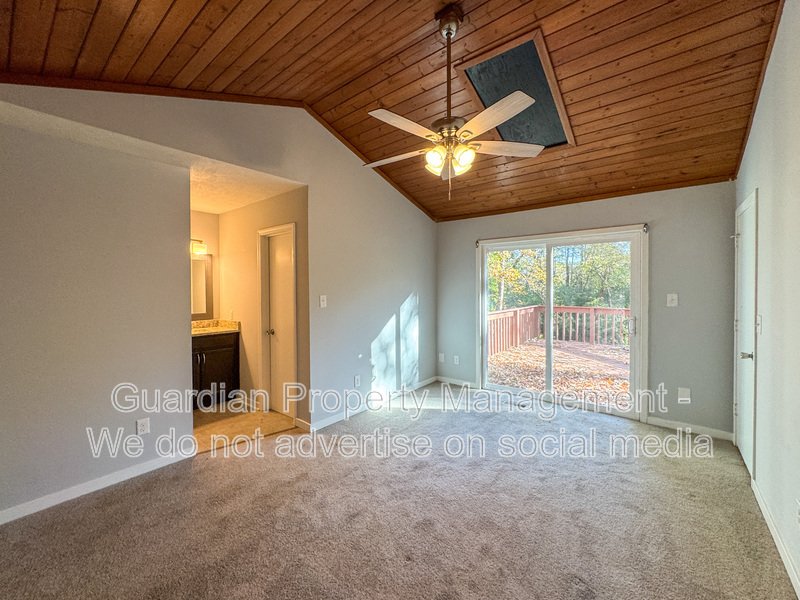 Charming 3 Bed, 2 Bath Tri-Level Home property image