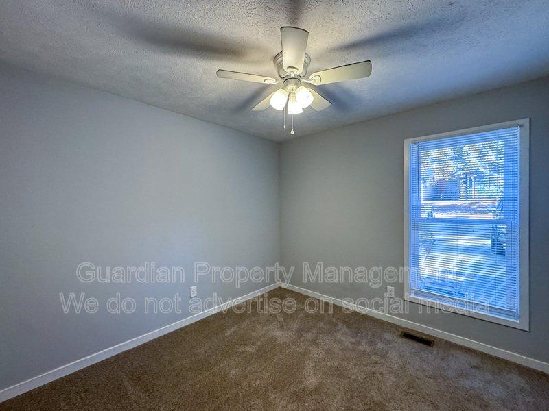 Charming 3 Bed, 2 Bath Tri-Level Home property image