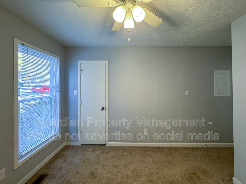 Charming 3 Bed, 2 Bath Tri-Level Home property image