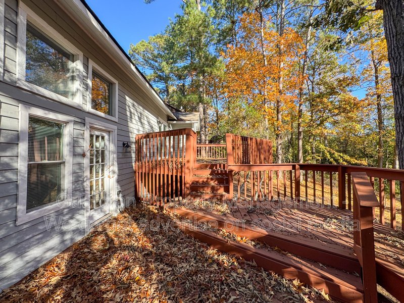 Charming 3 Bed, 2 Bath Tri-Level Home property image