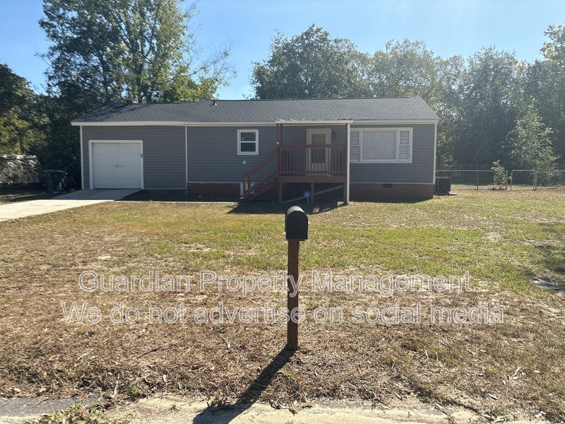 Charming 3 Bed 1 Bath Home in Hope Mills property image