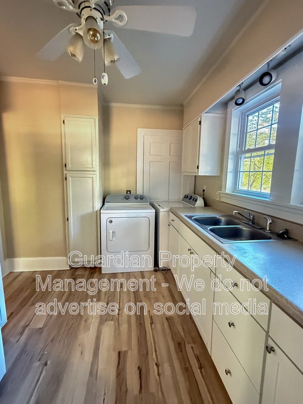 2 Bed 1 Bath Duplex in Haymount property image