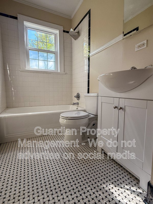 2 Bed 1 Bath Duplex in Haymount property image