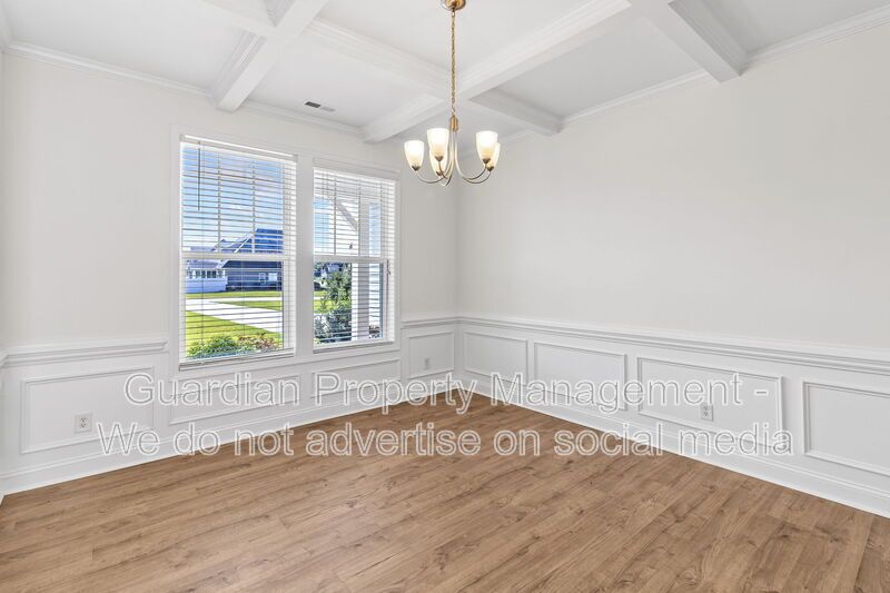 4 Bed 2.5 Bath Home in Jack Britt property image