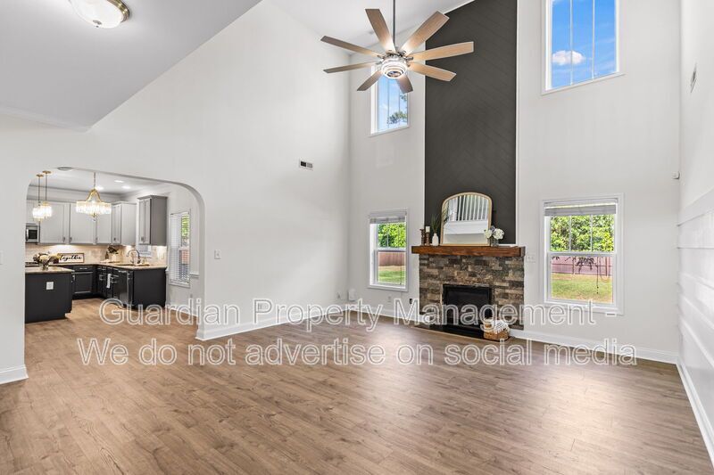 4 Bed 2.5 Bath Home in Jack Britt property image