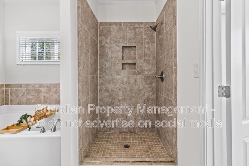 4 Bed 2.5 Bath Home in Jack Britt property image