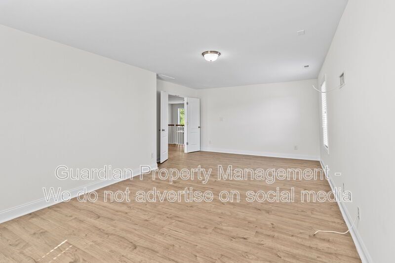 4 Bed 2.5 Bath Home in Jack Britt property image