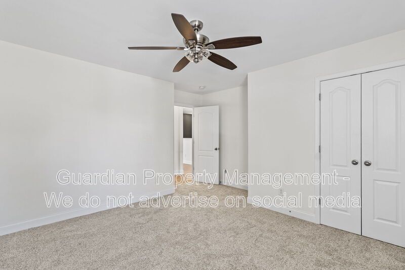 4 Bed 2.5 Bath Home in Jack Britt property image
