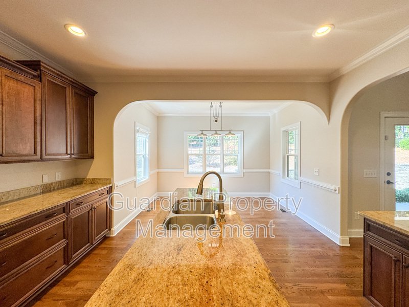 Gorgeous 4 Bed 2.5 Bath Home in Pinehurst property image