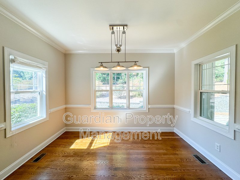 Gorgeous 4 Bed 2.5 Bath Home in Pinehurst property image