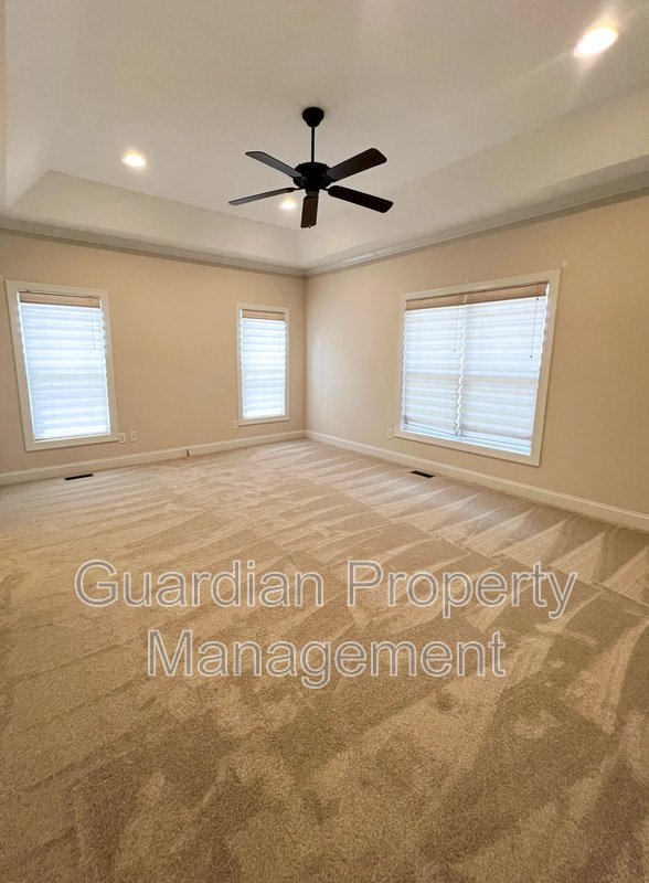 Gorgeous 4 Bed 2.5 Bath Home in Pinehurst property image