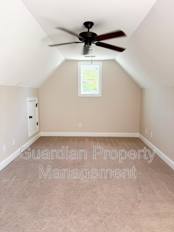 Gorgeous 4 Bed 2.5 Bath Home in Pinehurst property image