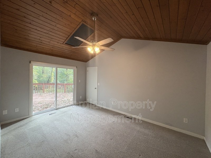 Charming 3 Bed, 2 Bath Tri-Level Home property image