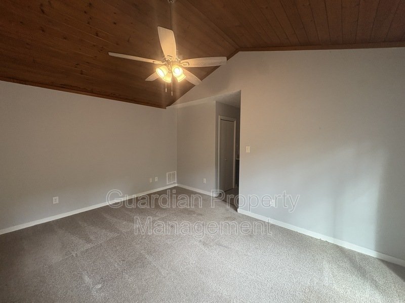 Charming 3 Bed, 2 Bath Tri-Level Home property image