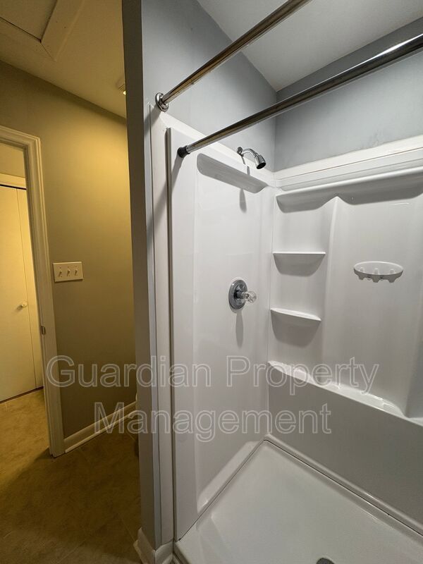 Charming 3 Bed, 2 Bath Tri-Level Home property image