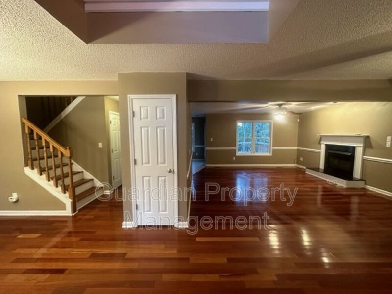 Stunning 3 Bed 2.5 Bath Home with Large Bonus Room property image