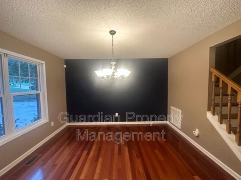 Stunning 3 Bed 2.5 Bath Home with Large Bonus Room property image