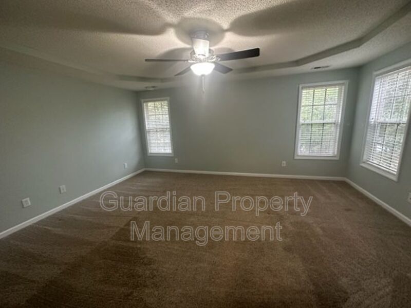 Stunning 3 Bed 2.5 Bath Home with Large Bonus Room property image