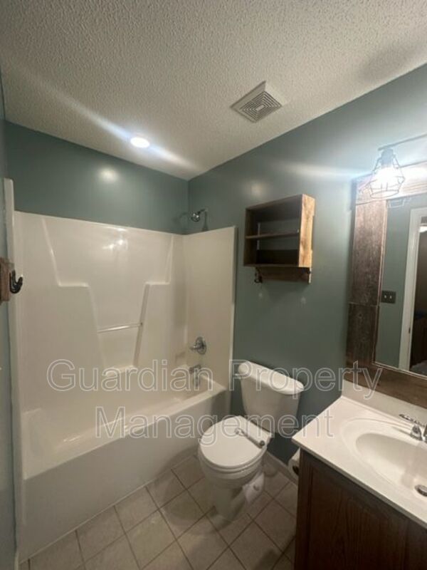 Stunning 3 Bed 2.5 Bath Home with Large Bonus Room property image