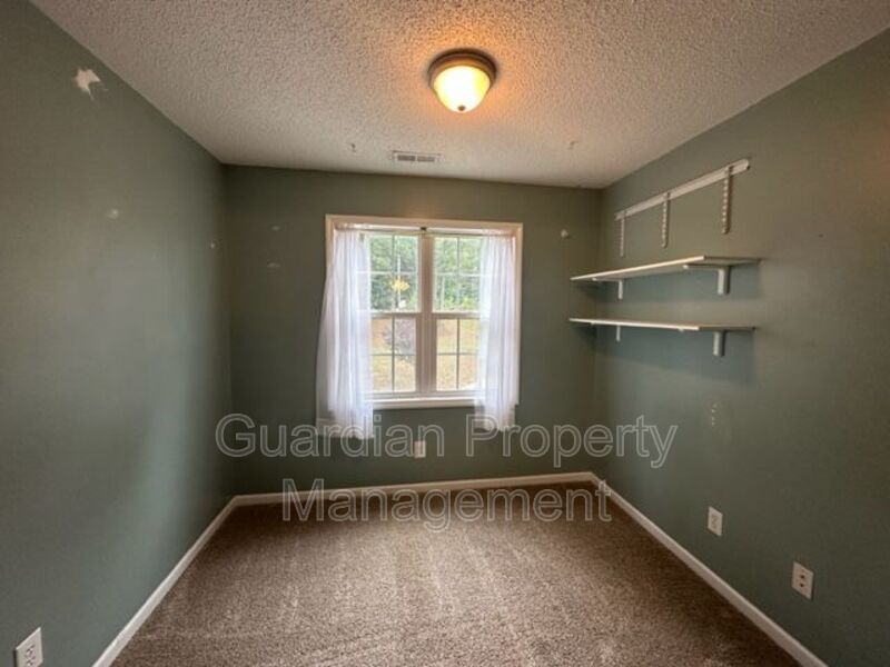 Stunning 3 Bed 2.5 Bath Home with Large Bonus Room property image