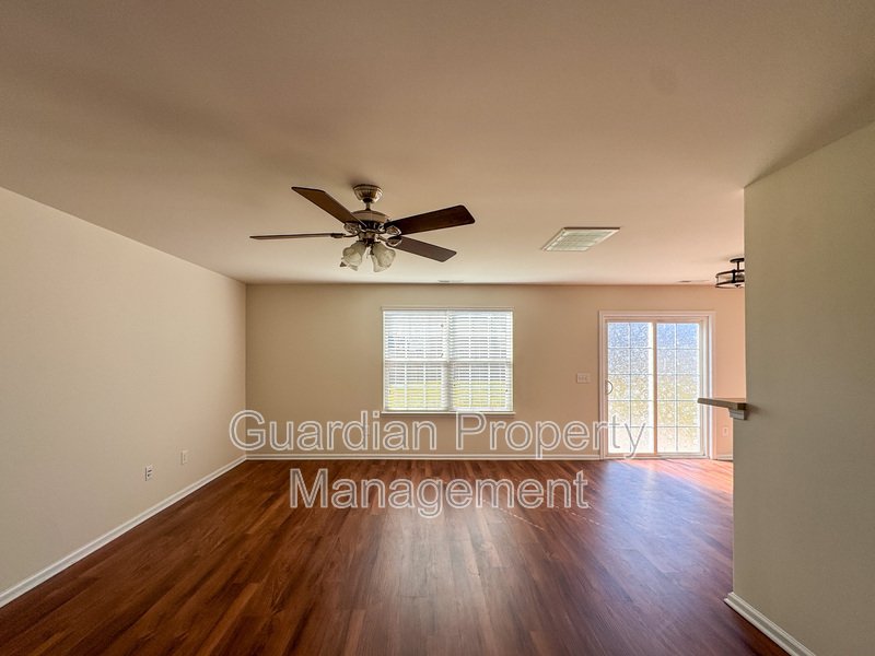 Lovely 5 Bed 3 Bath Home with Community Amenities property image